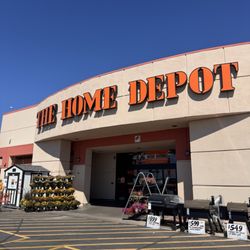 The Home Depot - The worst Home Depot in the valley