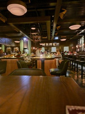 Gus' Sip & Dip by null