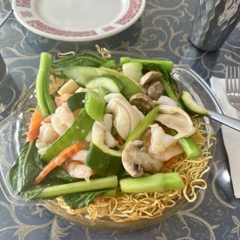 Sang's Chinese Food - Pan fried noodles with seafood - Dim Sum Near Me - North Miami Beach, Florida