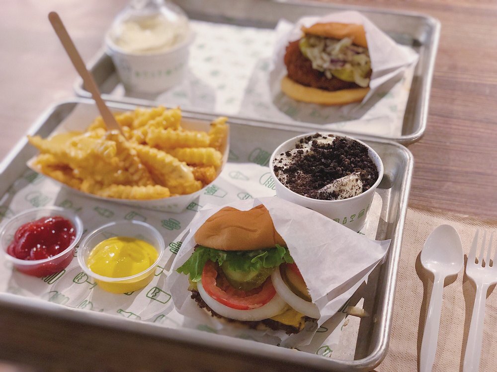SHAKE SHACK GARDEN STATE PLAZA 393 Photos & 257 Reviews 1 Garden