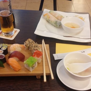 Busumo - Sushi plate, fresh spring rolls and crab soup - Sushi Bars Near Me - Göttingen, NI