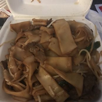 Szechwan House - Beef Chow Fun - Chinese Near Me - Benicia, California Szechwan House - Beef Chow Fun - Chinese Near Me - Benicia, California