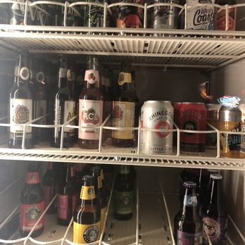 Dad's Pub & Grub - I grabbed a few of these and a few of those to GO - Gastropubs Near Me - Monroeville, Pennsylvania