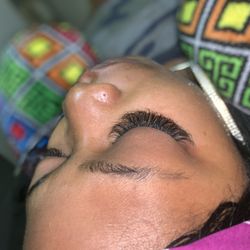 Livin Lashes - Lash style: Hybrid