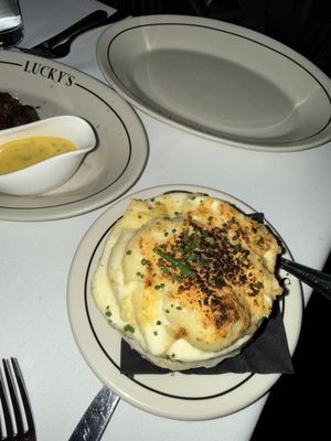 Lucky's Soho by null