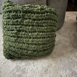 " it was my first time doing this time of craft". I loved how my pillow turned out
