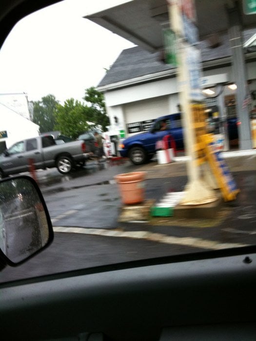 LUCKY STAR GAS Updated August 2024 18 Reviews 28 Central Sq, Bridgewater, Massachusetts