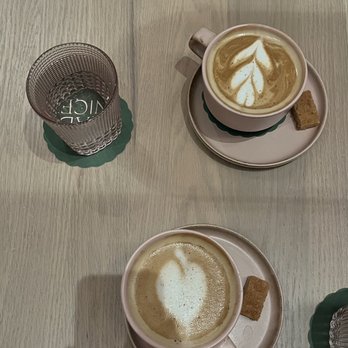 Mad Nice - Toasted Pistachio Lattes with Blondies on the side - Italian Near Me - Detroit, Michigan