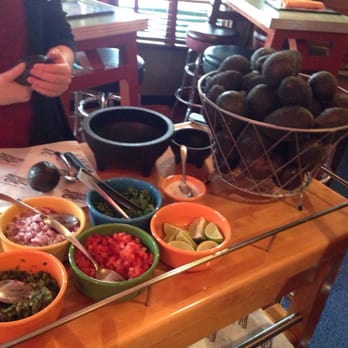 Pappasito's Cantina - Someone's making guacamole up FRESH! Mmmmmm. - Tex-Mex Near Me - Humble, Texas Pappasito's Cantina - Someone's making guacamole up FRESH! Mmmmmm. - Tex-Mex Near Me - Humble, Texas