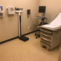 ProHEALTH Syosset Primary Care - Exam room