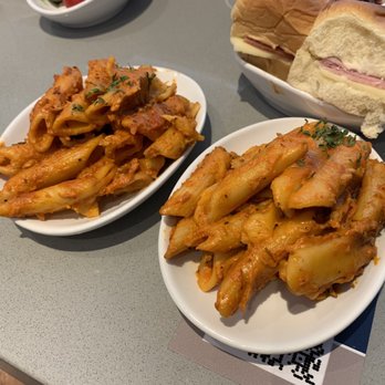 The Club - Airport Lounges Near Me - Las Vegas, Nevada