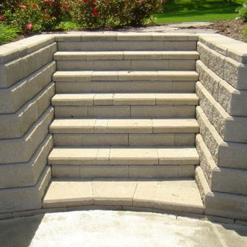Kiefer Landscaping - the steps leading up to the patio - Landscaping Near Me - Effingham, Illinois Kiefer Landscaping - the steps leading up to the patio - Landscaping Near Me - Effingham, Illinois