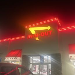 Exterior outside entrance of In-N-Out Burger - El Cajon location - El Cajon, California Exterior outside entrance of In-N-Out Burger - El Cajon location - El Cajon, California