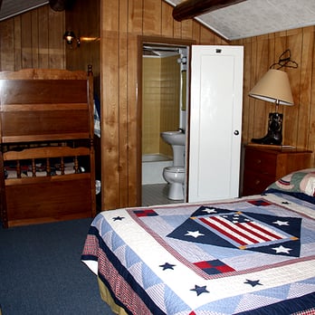 Creekside Lodge Yellowstone - Guest Houses Near Me - Cody, Wyoming