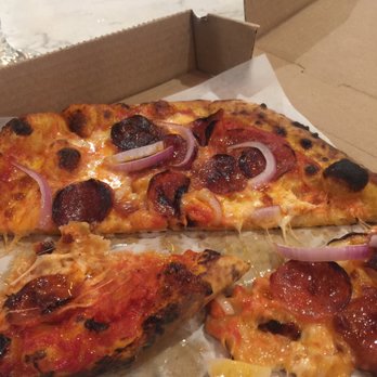 Ballad Brewing - Sourdough wood fired pizza from the truck! Good stuff! - Breweries Near Me - Danville, Virginia