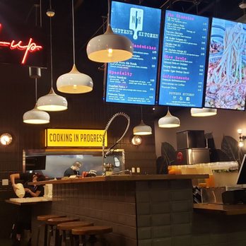 Nguyen's Kitchen - Overall warm atmosphere - Vietnamese Near Me - South Gate, California Nguyen's Kitchen - Overall warm atmosphere - Vietnamese Near Me - South Gate, California