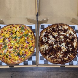 Butter Chicken Chicago Style Pizza, Bacon Chicken Bacon Ranch Pizza