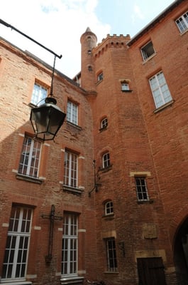 Musée Paul-Dupuy by null