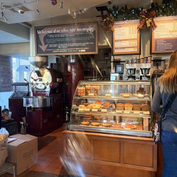 Kean Coffee Artisan Roasters - insde - Coffee & Tea Near Me - Newport Beach, California Kean Coffee Artisan Roasters - insde - Coffee & Tea Near Me - Newport Beach, California