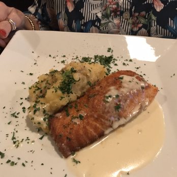 Back Room Steakhouse - Steakhouses Near Me - Apopka, Florida
