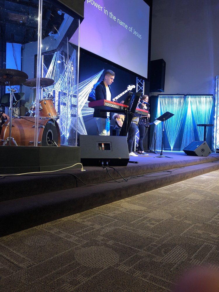 CHRISTIAN WORSHIP CENTER CHURCH 33 Photos 1330 63rd St, Downers