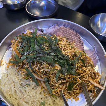 New Village Gastro Pub - Korean Near Me - Northbrook, Illinois