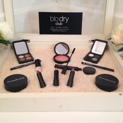 Blo Dry Club - Makeup artistry