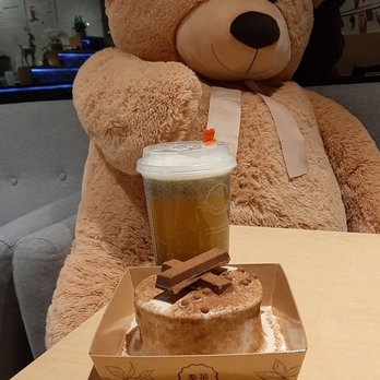 Feng Cha - Garland - Kiwi Basil Green Tea w/ Boba & Tiramisu cake - Coffee & Tea Near Me - Garland, Texas Feng Cha - Garland - Kiwi Basil Green Tea w/ Boba & Tiramisu cake - Coffee & Tea Near Me - Garland, Texas