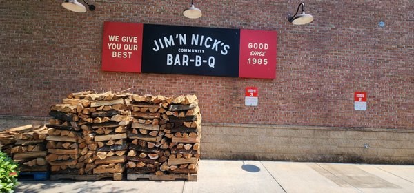 Jim 'N Nick's Bar-B-Q by null