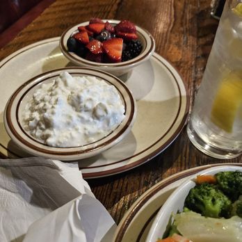 Stagecoach Inn - Cottage cheese and side of fruit - Steakhouses Near Me - Garden City, Idaho Stagecoach Inn - Cottage cheese and side of fruit - Steakhouses Near Me - Garden City, Idaho