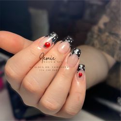 Iconic Nails & Spa