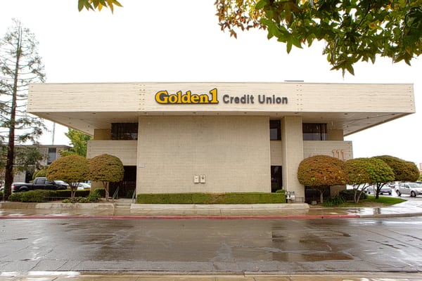 GOLDEN 1 CREDIT UNION - Updated April 2025 - 24 Reviews - 111 E Shaw
