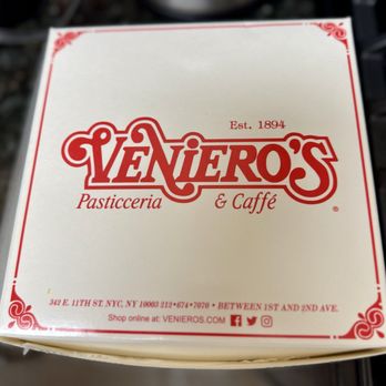 Veniero's - Bakeries Near Me - New York, New York