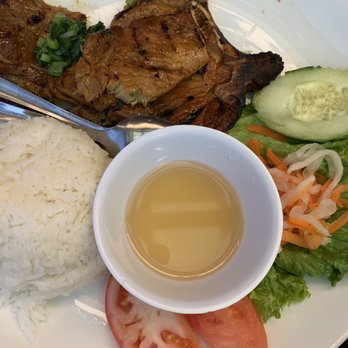 Pho Saigon Pearl - 21. Rice with Charbroiled Marinated Pork Chops - Vietnamese Near Me - Irvine, California