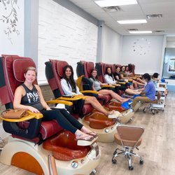 Vogue Nails & Spa