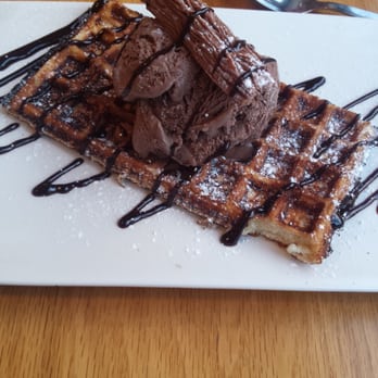 Pizza Hut - Death by chocolate - Pizza Near Me - Glasgow, GLG