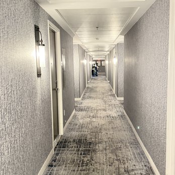 Annapolis Waterfront Hotel, Autograph Collection - Hallway - Hotels Near Me - Annapolis, Maryland