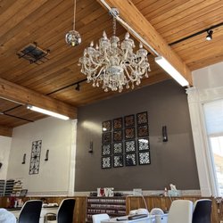Love Nails and Spa - Beautiful decor
