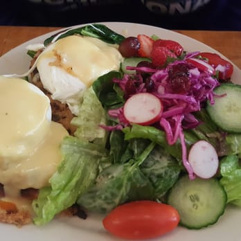 M henry - Salmon eggs benedict - Breakfast & Brunch Near Me - Chicago, Illinois