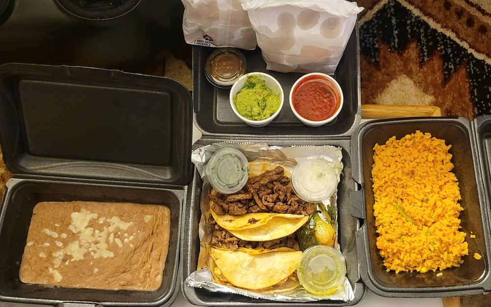 Camino Real Mexican Restaurant Logo