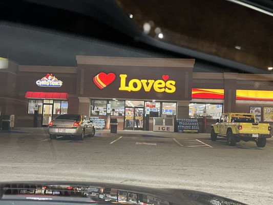 Love's Travel Stop by null
