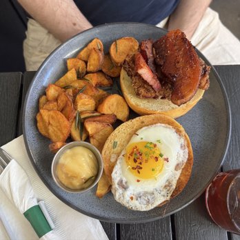Green Kitchen - GK Burger - Sandwiches Near Me - New York, New York Green Kitchen - GK Burger - Sandwiches Near Me - New York, New York