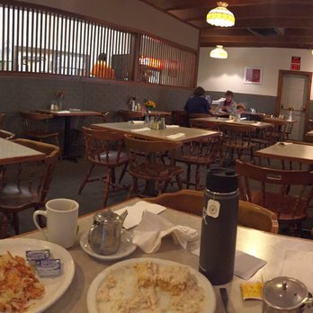 Pheasant Run - Warm and cozy place and our morning feast before hitting the road. - Breakfast & Brunch Near Me - Hays, Kansas