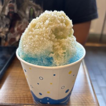EPCOT - Kabuki blue Hawaiian shaved ice - Amusement Parks Near Me - Lake Buena Vista, Florida EPCOT - Kabuki blue Hawaiian shaved ice - Amusement Parks Near Me - Lake Buena Vista, Florida