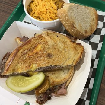 Dilly's Sandwiches - Roast beef & cup of chili - Sandwiches Near Me - Long Beach, California Dilly's Sandwiches - Roast beef & cup of chili - Sandwiches Near Me - Long Beach, California