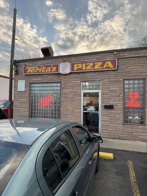 Terita's Pizza by null