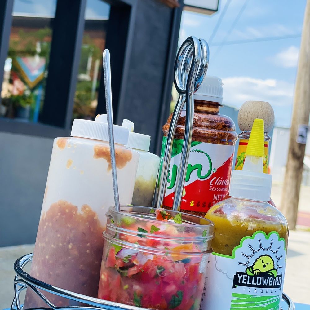 The Best 10 Restaurants near Knapp's Corner Flats in Grand Rapids, MI