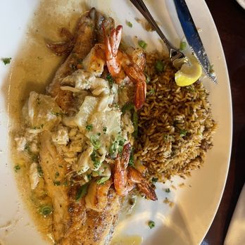 Pappadeaux Seafood Kitchen - Seafood Near Me - Houston, Texas