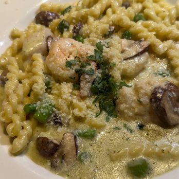 Bluewater Grill - Gemelli pasta with shrimp and scallops - Seafood Near Me - Coronado, California