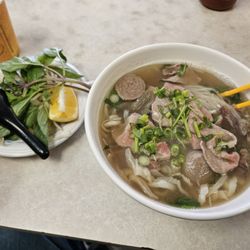 Ba Le French Coffee Shop - Pho dac biet